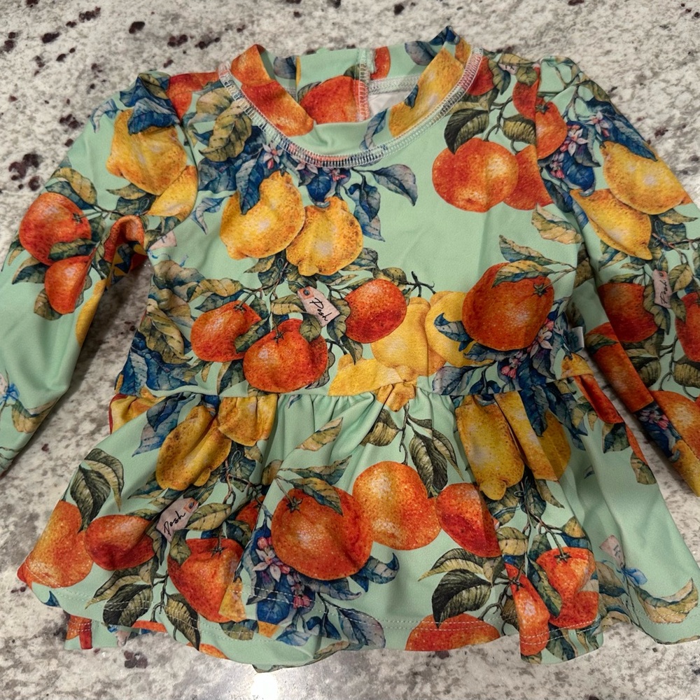 Posh‎ Peanut lucia rashguard 1pc swimsuit 18-24